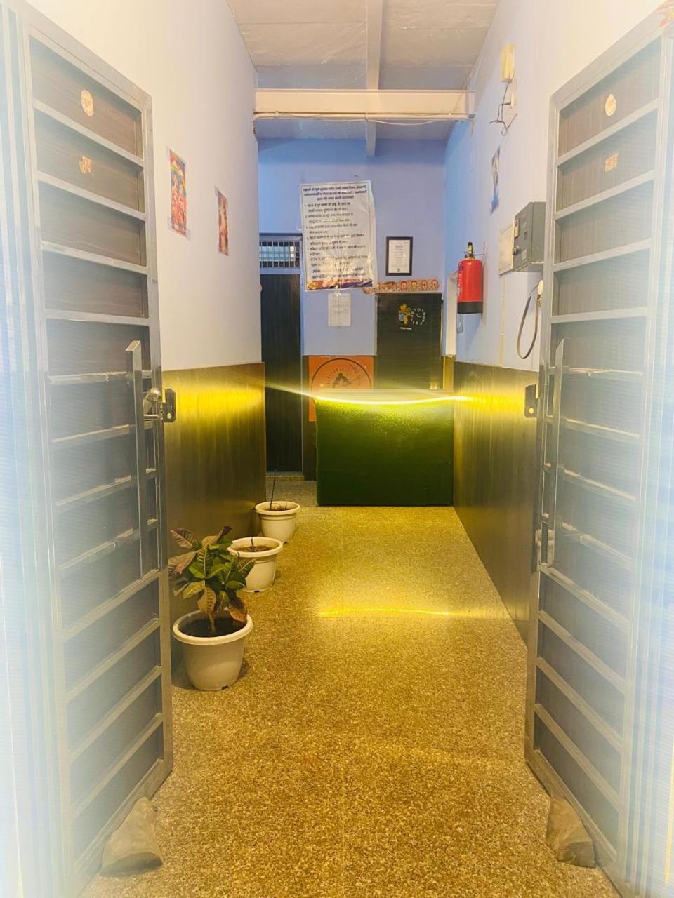 Ram Paying Guest House & Hostel Near By Krishna Janmabhoomi Mathura Extérieur photo