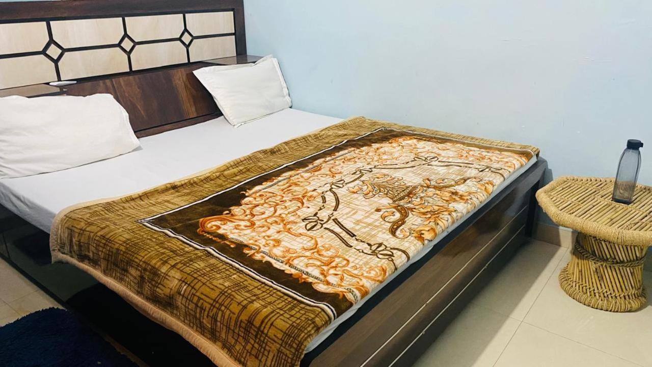 Ram Paying Guest House & Hostel Near By Krishna Janmabhoomi Mathura Extérieur photo